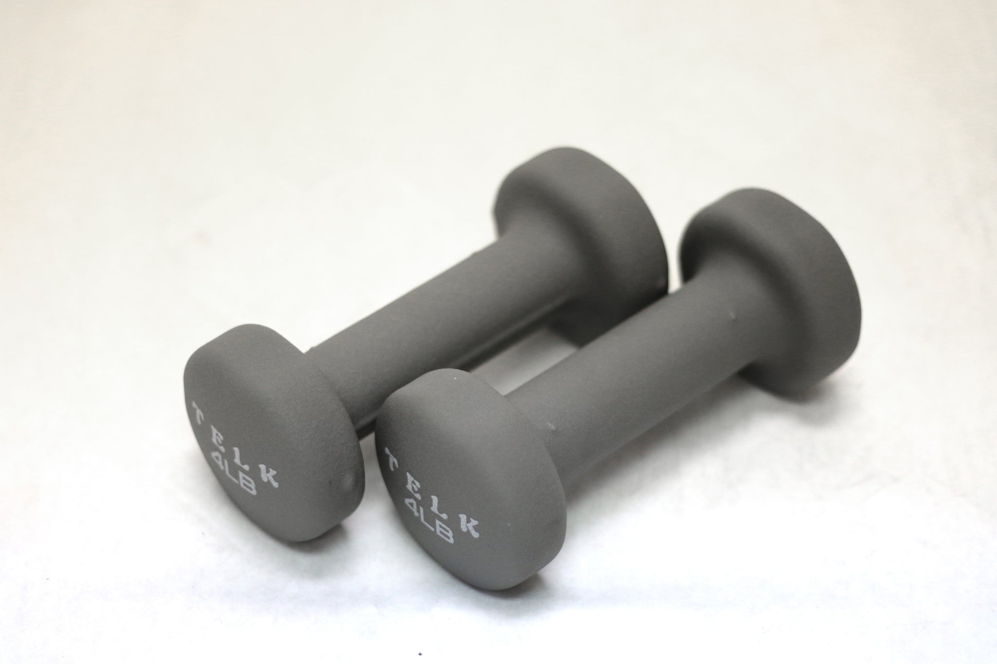 Neoprene Coated Deluxe 4 Lb Hand Weights - Telk cast iron high quality